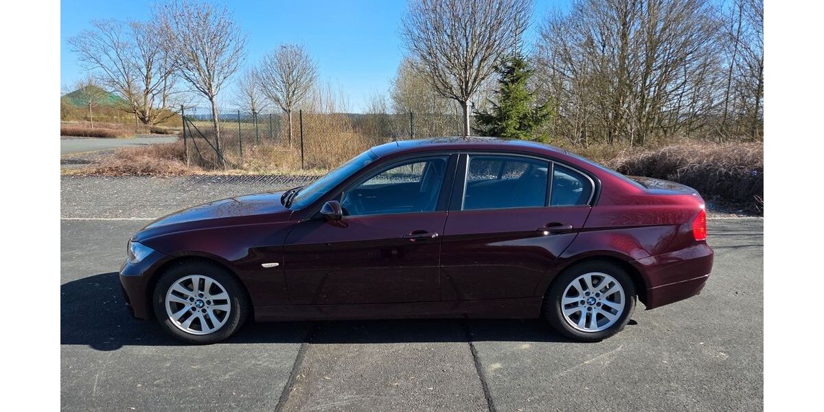 BMW 318 133.000 km 5.499 &euro; Hof 95032