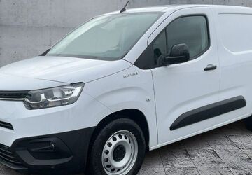 Toyota Proace City 1.364 km 25.990 &euro; Hof 95030