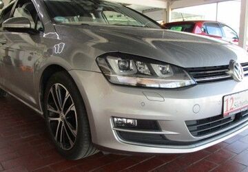 VW Golf 143.108 km 7.990 &euro; Hof 95032