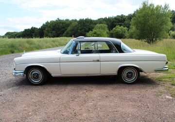 Mercedes-Benz 300 30.530 km 43.500 &euro; Geroldsgrün 95179