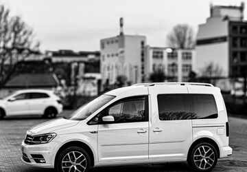 VW Caddy 67.600 km 22.999 &euro; Plauen 08525